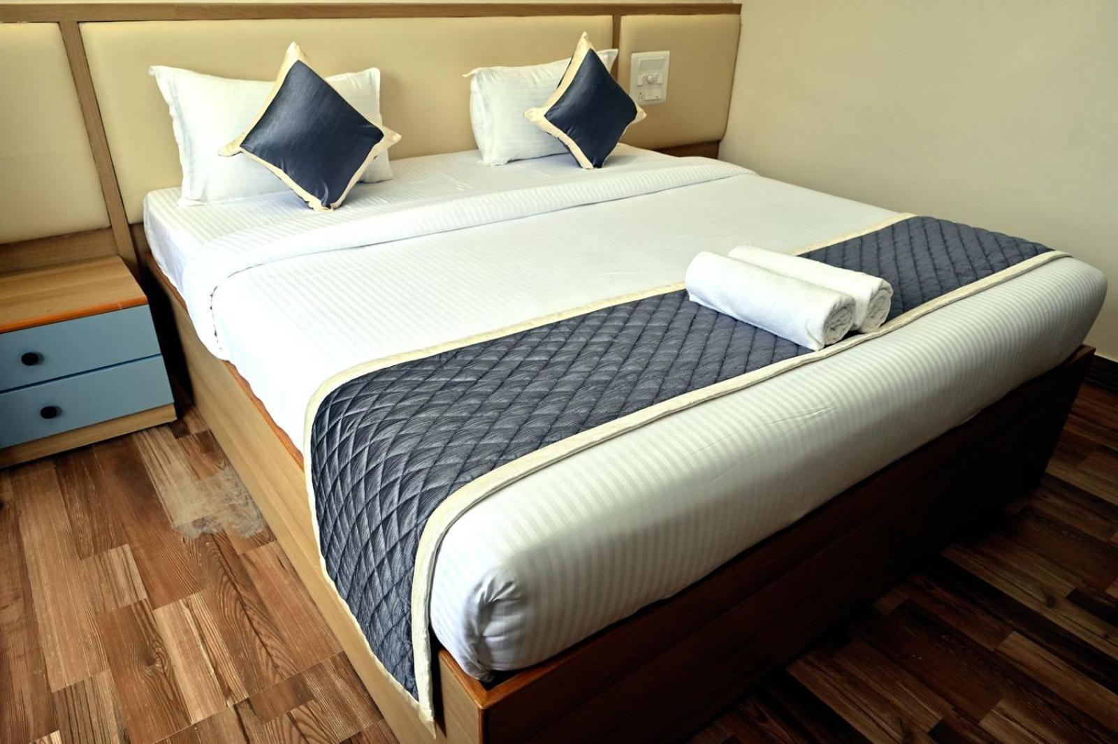 Hometown Sharu'S Inn A Luxury Hotel Chikmagalur Ngoại thất bức ảnh