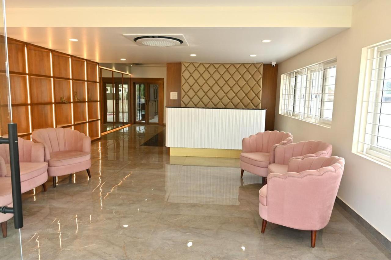 Hometown Sharu'S Inn A Luxury Hotel Chikmagalur Ngoại thất bức ảnh
