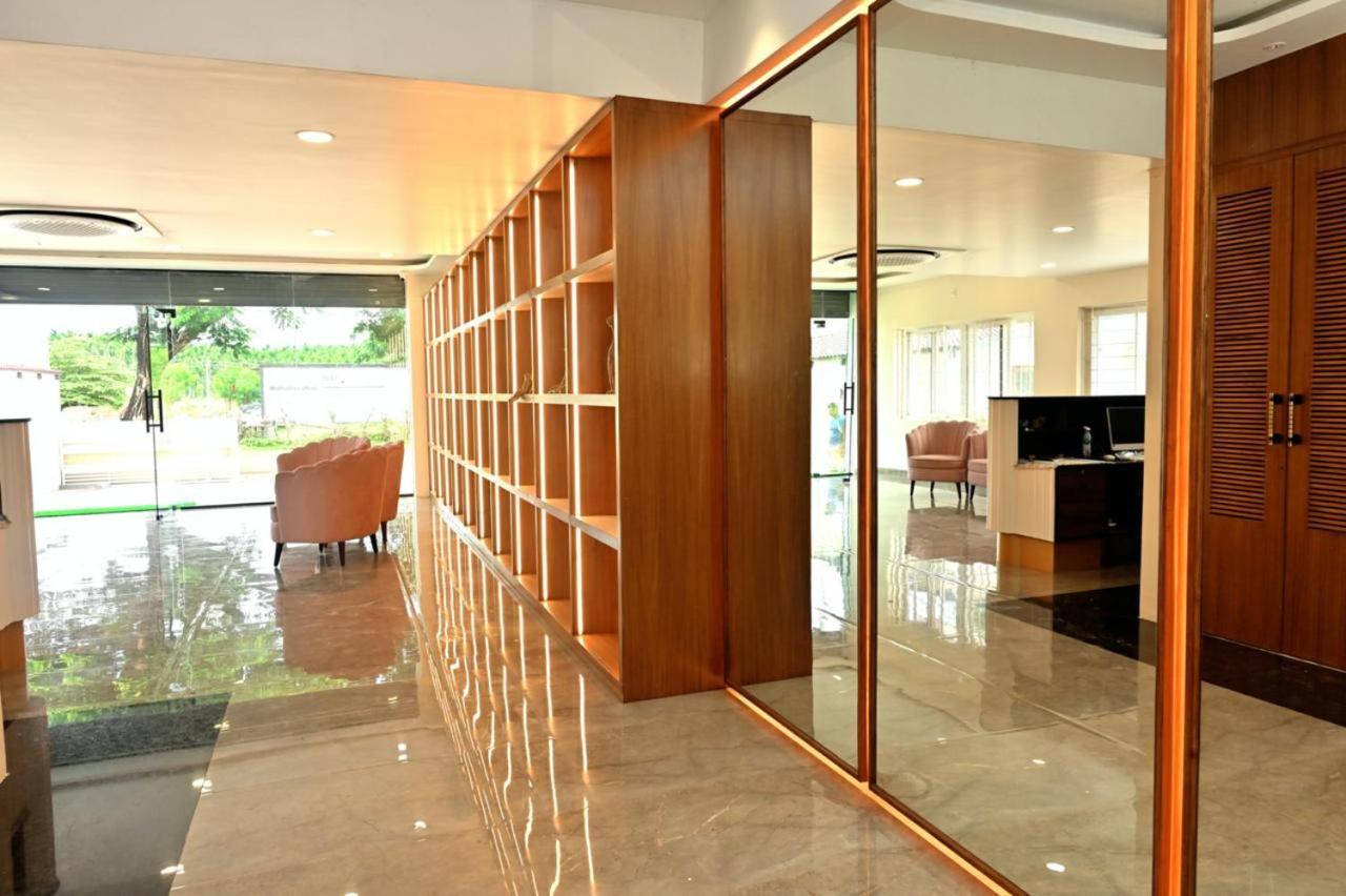 Hometown Sharu'S Inn A Luxury Hotel Chikmagalur Ngoại thất bức ảnh