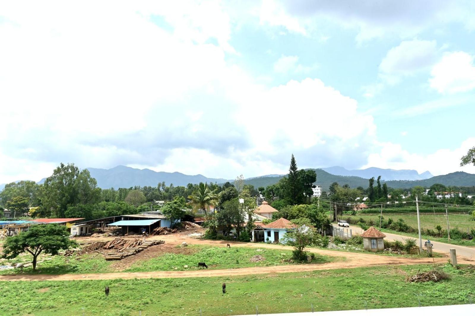 Hometown Sharu'S Inn A Luxury Hotel Chikmagalur Ngoại thất bức ảnh