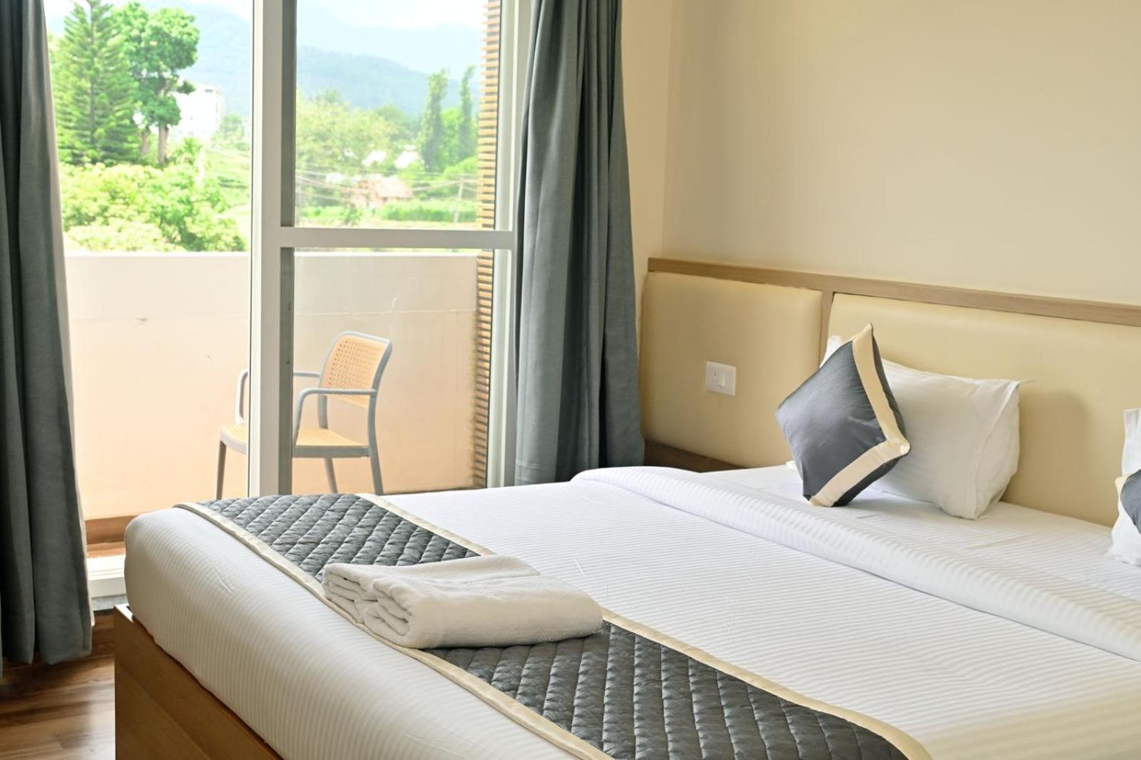 Hometown Sharu'S Inn A Luxury Hotel Chikmagalur Ngoại thất bức ảnh