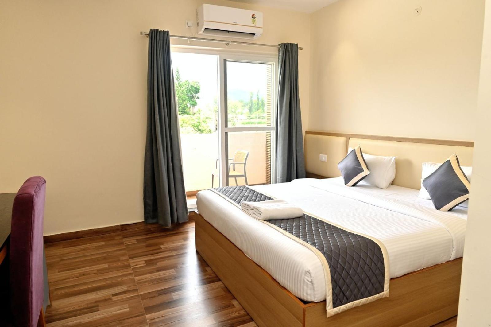 Hometown Sharu'S Inn A Luxury Hotel Chikmagalur Ngoại thất bức ảnh