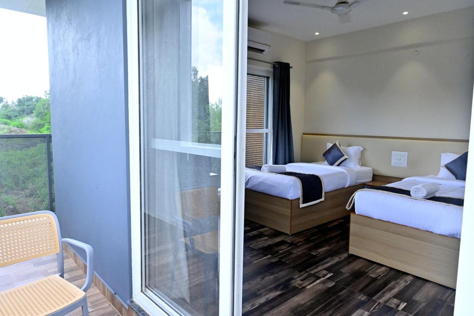 Hometown Sharu'S Inn A Luxury Hotel Chikmagalur Ngoại thất bức ảnh