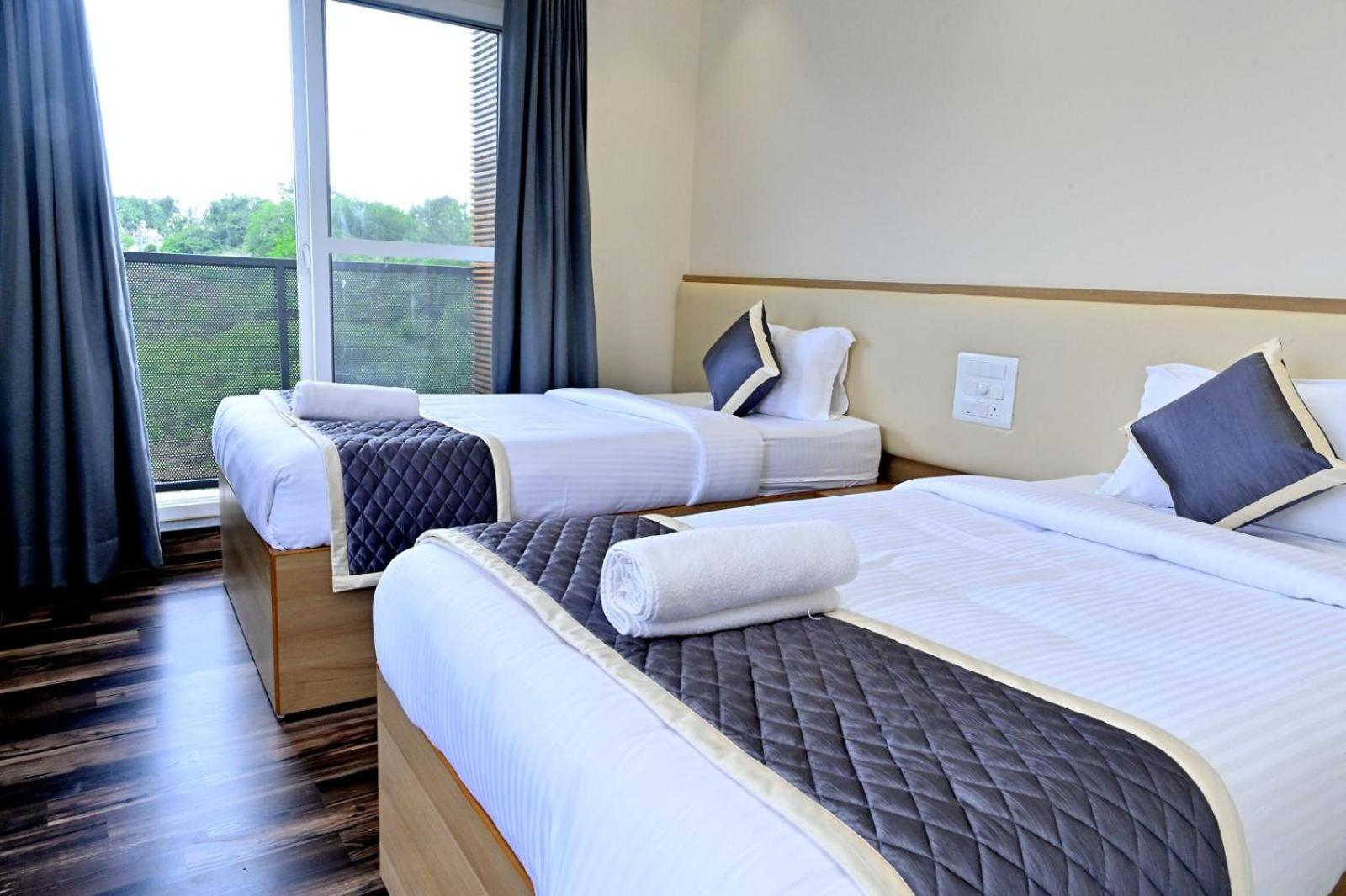 Hometown Sharu'S Inn A Luxury Hotel Chikmagalur Ngoại thất bức ảnh